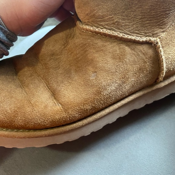 UGG BOOTS - Picture 4 of 5